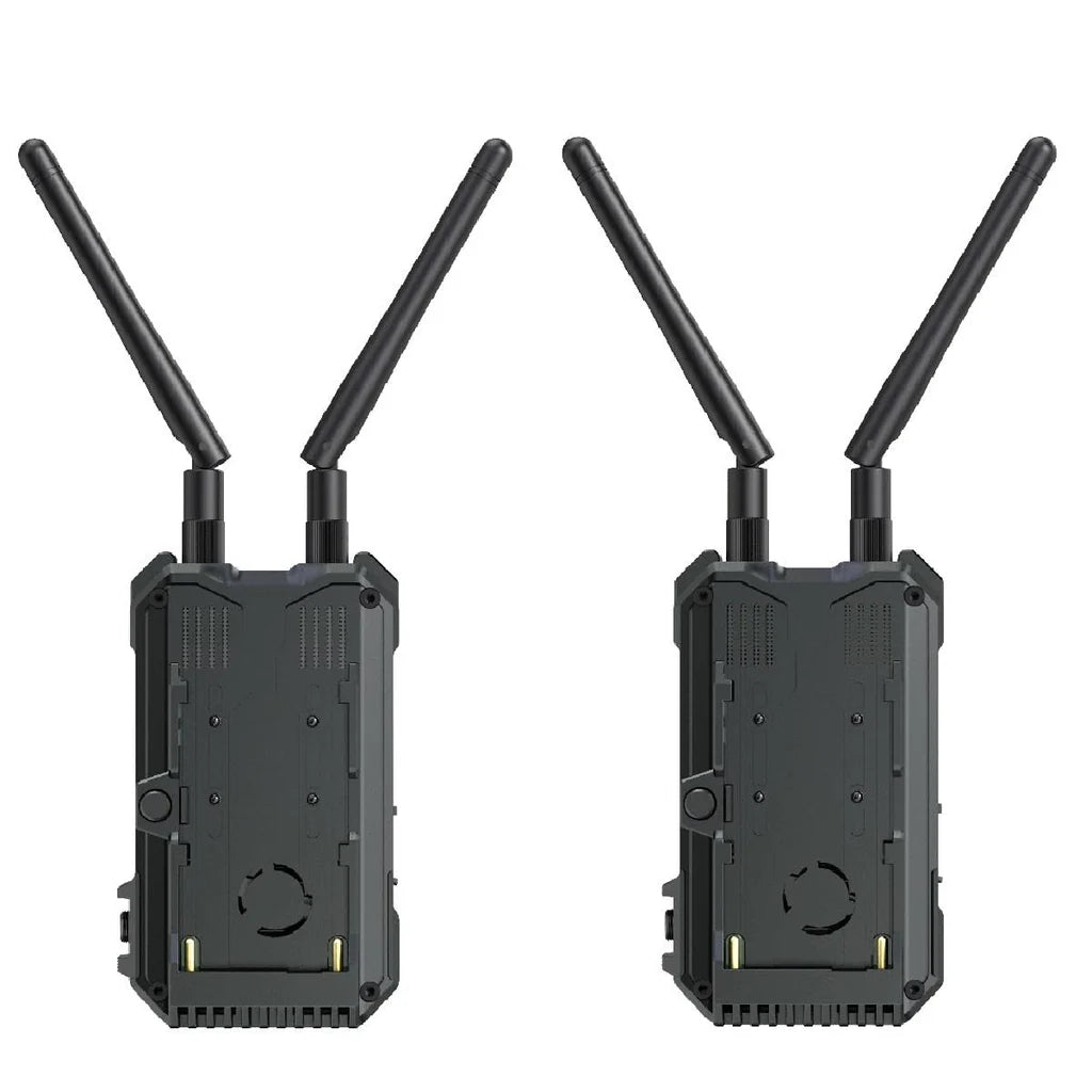 Hollyland Pyro H con transmisor y receptor inalámbricos 4K HDMI, ambos con antenas dobles sobre fondo blanco.