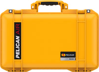 Maleta Pelican 1535 Air en color amarillo, vista frontal, ideal para equipo fotográfico.